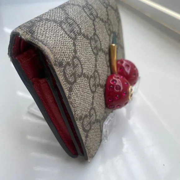 GUCCI GG Supreme Monogram Cherry Embellished Card Case Wallet Hibiscus Red - Picture 8 of 13